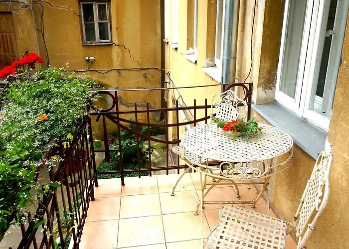 90 Sq.M. Apartment In Centre Of Vilnius